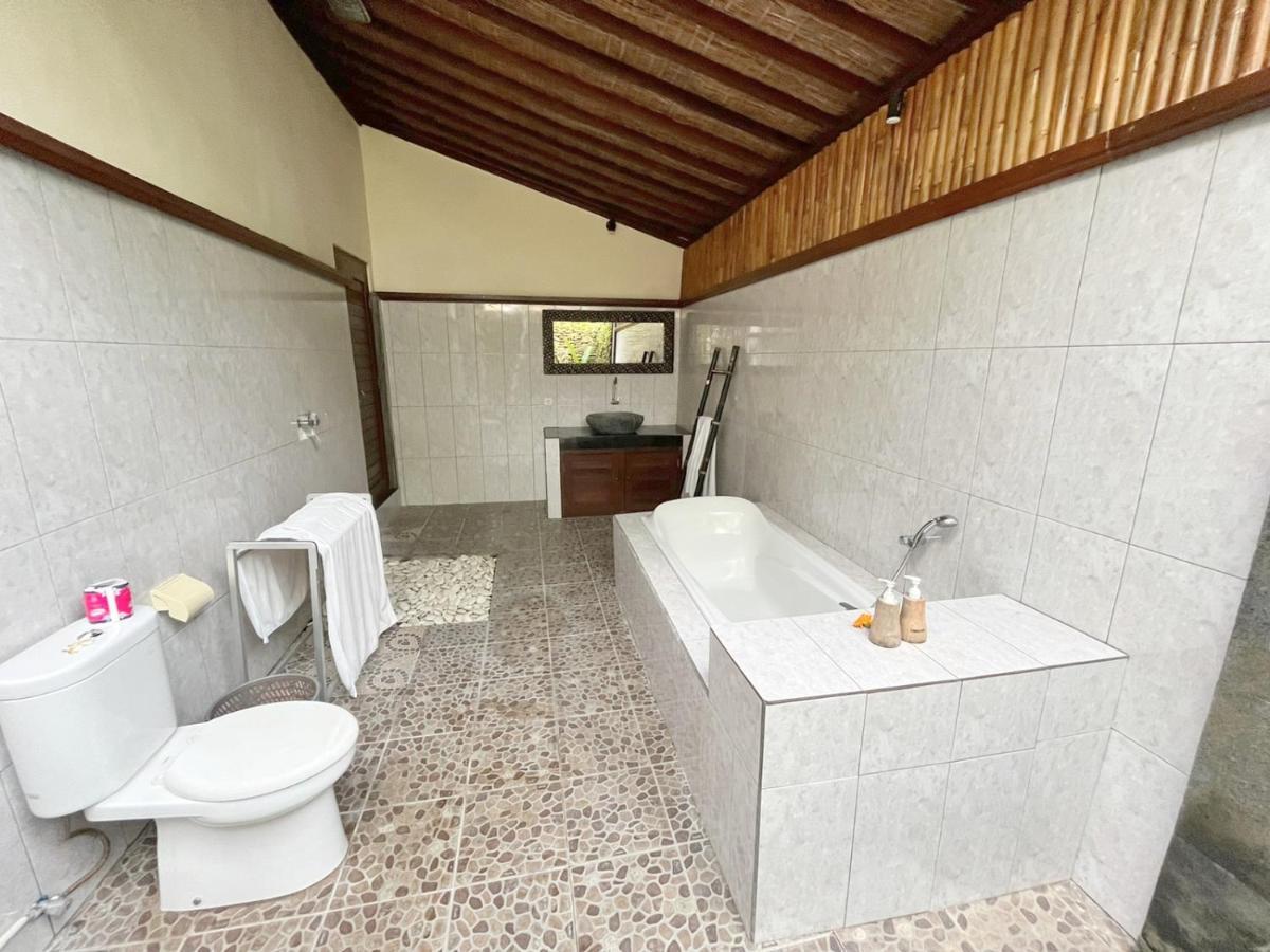 Intan Villa & Suite Ubud Экстерьер фото